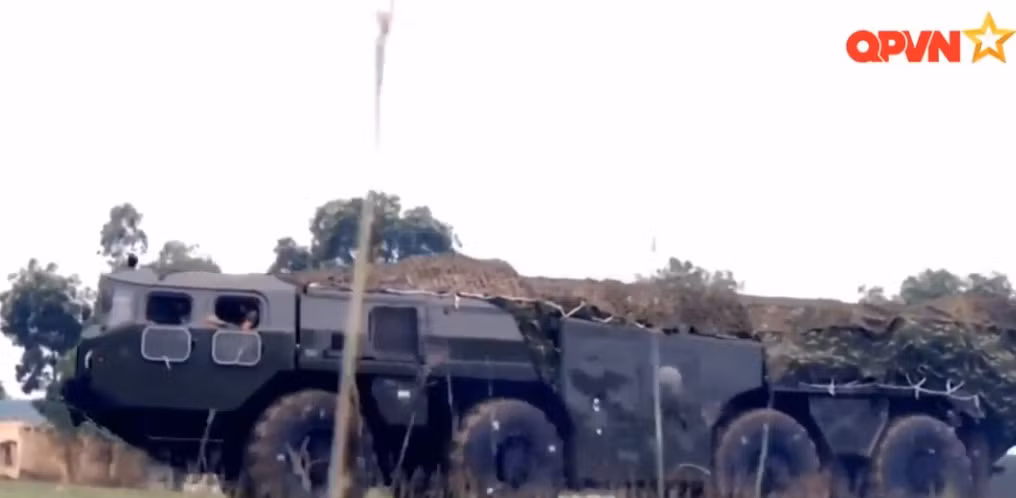 Phao binh Viet Nam tiep tuc dung ten lua dan dao Scud