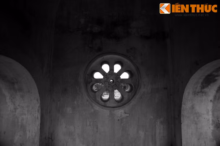 Cổng thành cổ này cũng như hệ thống Luỹ Thầy đã thể hiện sự phát triển cao của nghệ thuật kiến trúc thành luỹ quân sự Việt Nam, là địa chỉ tin cậy cho các nhà nghiên cứu kiến trúc và quân sự sau này.