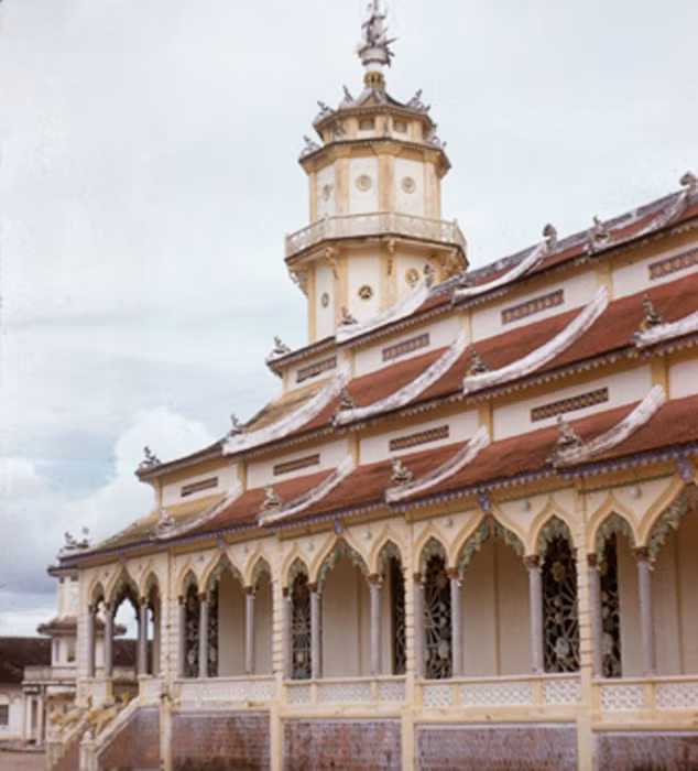 Bát Quái Đài nằm ở phía sau Tòa thánh Tây Ninh. Ảnh: Vietnam Center and Archive.