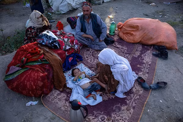 Tam su nhoi long cua nguoi dan Afghanistan chay loan