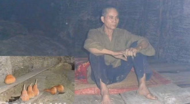 Hơn 20 năm, ông Chu Văn Chìu (SN 1953, xã Kiên Đài, huyện Chiêm Hóa, Tuyên Quang) rời bỏ thôn xóm vào rừng sống kiếp nguyên thủy. "Người rừng” ấy trước đây có vợ, nhưng vì bất hòa trong cuộc sống hàng ngày, ông đã đau khổ và tuyệt vọng trốn biệt vào khu rừng Đán Lạ (thôn Khun Mạ, xã Kiên Đài) và không trở về.