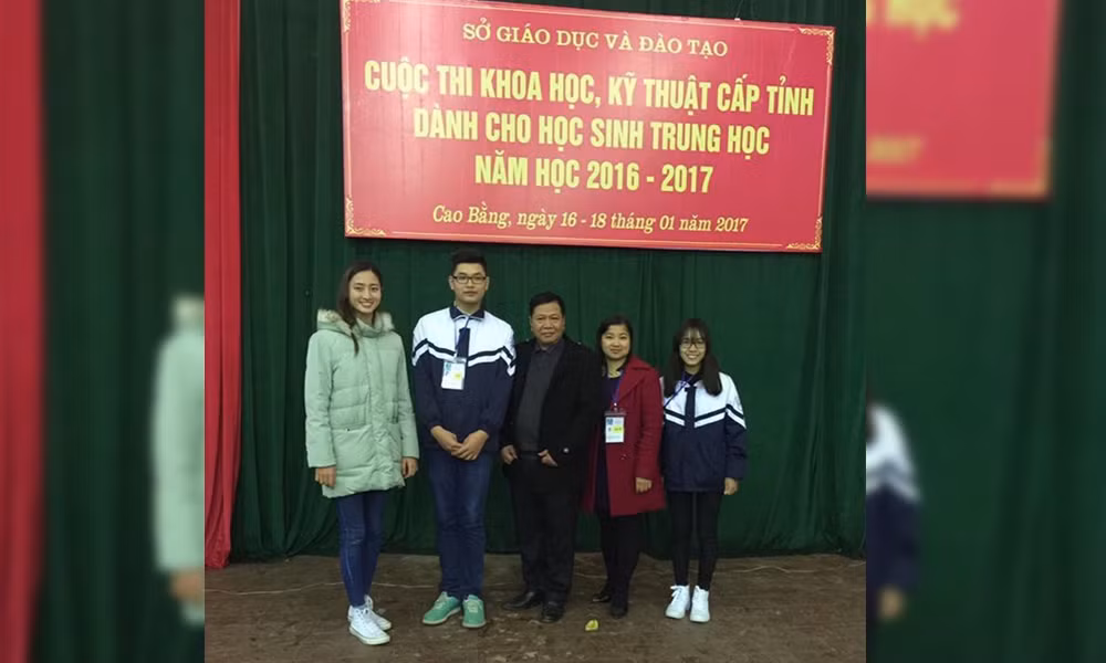 Lương Thùy Linh cũng đạt Giải nhất kỳ thi Khoa học kỹ thuật cấp tỉnh dành cho học sinh trung học năm học 2016-2017. Có thể nói, việc tham gia các cuộc thi về tiếng Anh, nghiên cứu khoa học là tiền đề quan trọng giúp Linh tạo được nền tảng vững chắc để phát triển bản thân. 