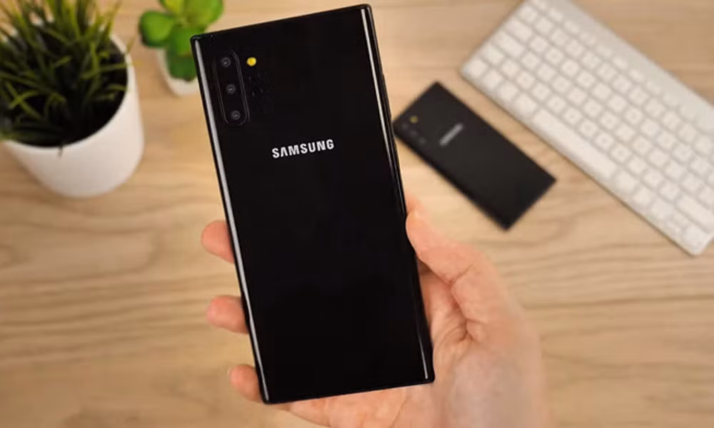 Tren tay Galaxy Note10: “Cu lua” den tu Youtuber