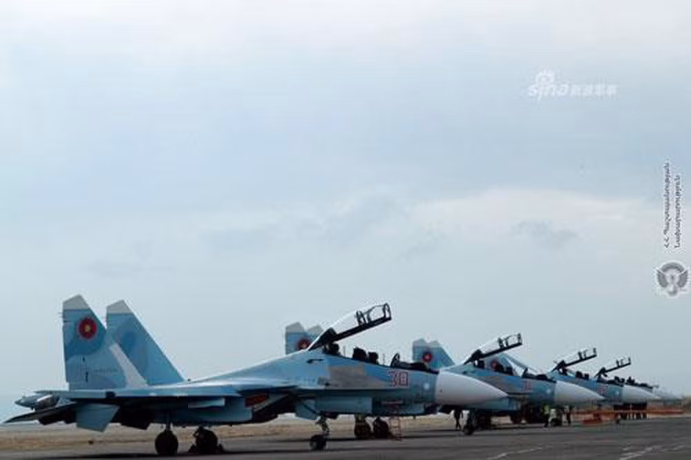 Đầu tiên, có ý kiến cho rằng họ đã sai lầm khi mua Su-30SM với số tiền 120 triệu USD được phân bổ: "Chúng tôi không phủ nhận rằng đây là một vũ khí tốt, nhưng nó không được ưu tiên".