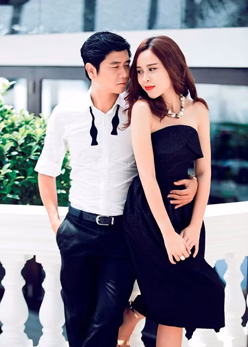 Cách đây 10 năm, Lưu Hương Giang và Hồ Hoài Anh khiến người hâm mộ bất ngờ khi tổ chức đám cưới bởi trước đó, cặp đôi dính tin đồn chia tay.