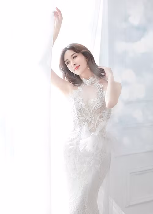 Phía Lâm Chí Linh khẳng định không quen biết má mì Đới Quân Nghi và còn dọa khởi kiện đến cùng.