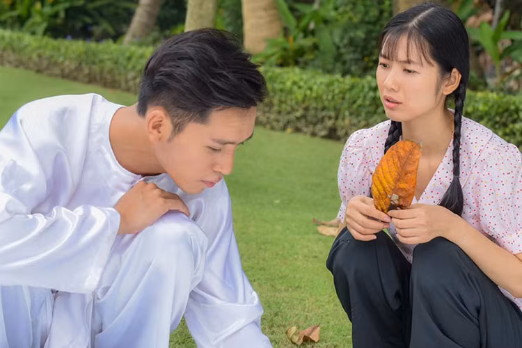 Đảm nhận vai Xuân trong "Tiếng sét trong mưa" là nam ca sĩ Bạch Công Khanh.