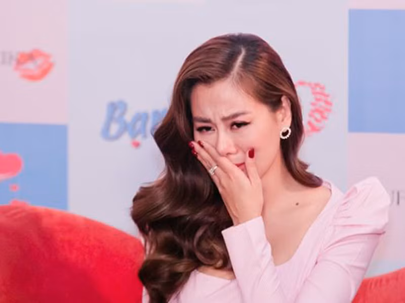 Bat khoc roi “Ban muon hen ho”, Nam Thu noi khong cam tam