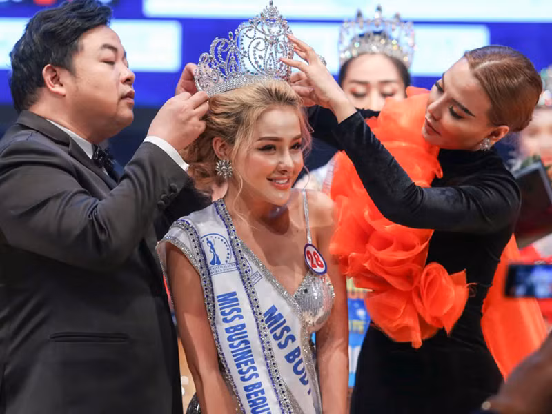 Ngan 98 bat ngo doat a hau 2 cuoc thi nhan sac o Han Quoc