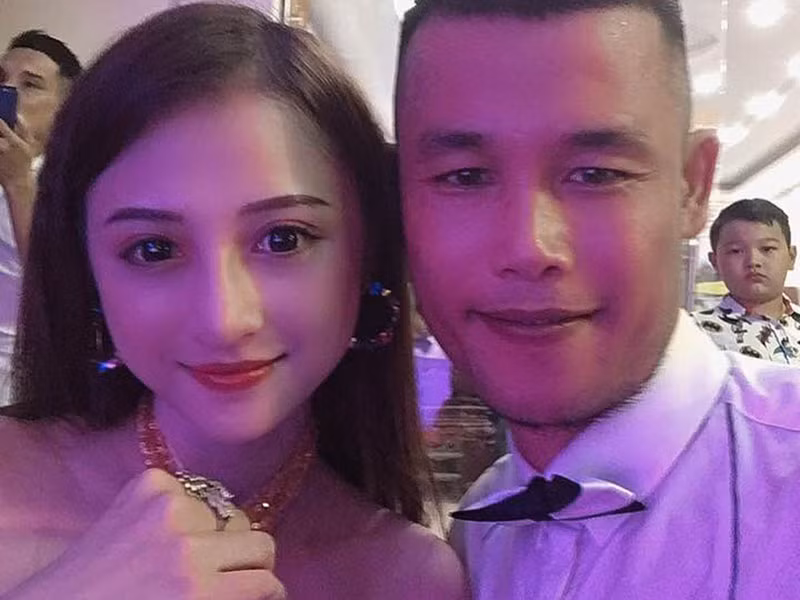 Trước nghi vấn sắp làm đám cưới lần thứ 4, Hiệp Gà trả lời anh đăng ảnh để "làm màu".