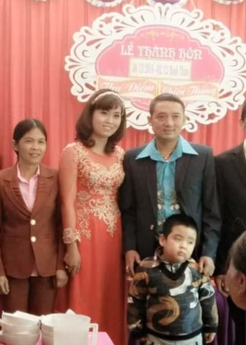 Trải qua 2 cuộc hôn nhân đổ vỡ, cuối tháng 12/2016, Chiến Thắng bí mật làm đám cưới với Thu Ngọc. Ảnh: Gia đình xã hội