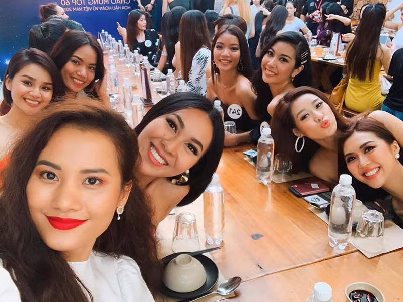 Thúy Vân và Tường Linh có kinh nghiệm thi nhan sắc không kém cạnh nhau.
