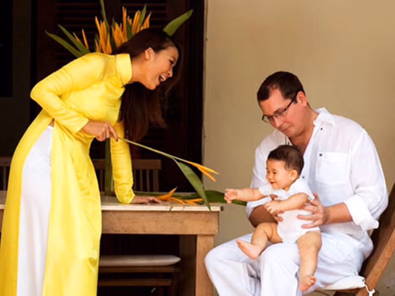 Sau khi lấy chồng, sinh con, Bằng Lăng ở ẩn, sống dựa vào đồng lương của ông xã. Ảnh: Mốt và cuộc sống