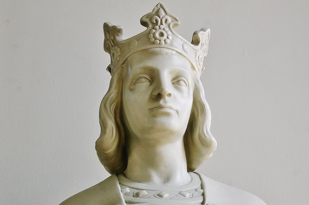  Vua Louis IX (1214 - 1270) của Pháp là người con lớn nhất trong số 12 đứa con của nhà vua Louis VIII và hoàng hậu Blanche xứ Castile.