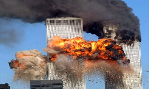 Trong vụ khủng bố kinh hoàng tại New York, Mỹ ngày 11/9/2001, chú chó Salty đã kịp thời kéo chủ là Omar E. Rivera - một người mù bẩm sinh từ tầng 71 xuống đất an toàn trước khi tòa tháp đôi sụp đổ.