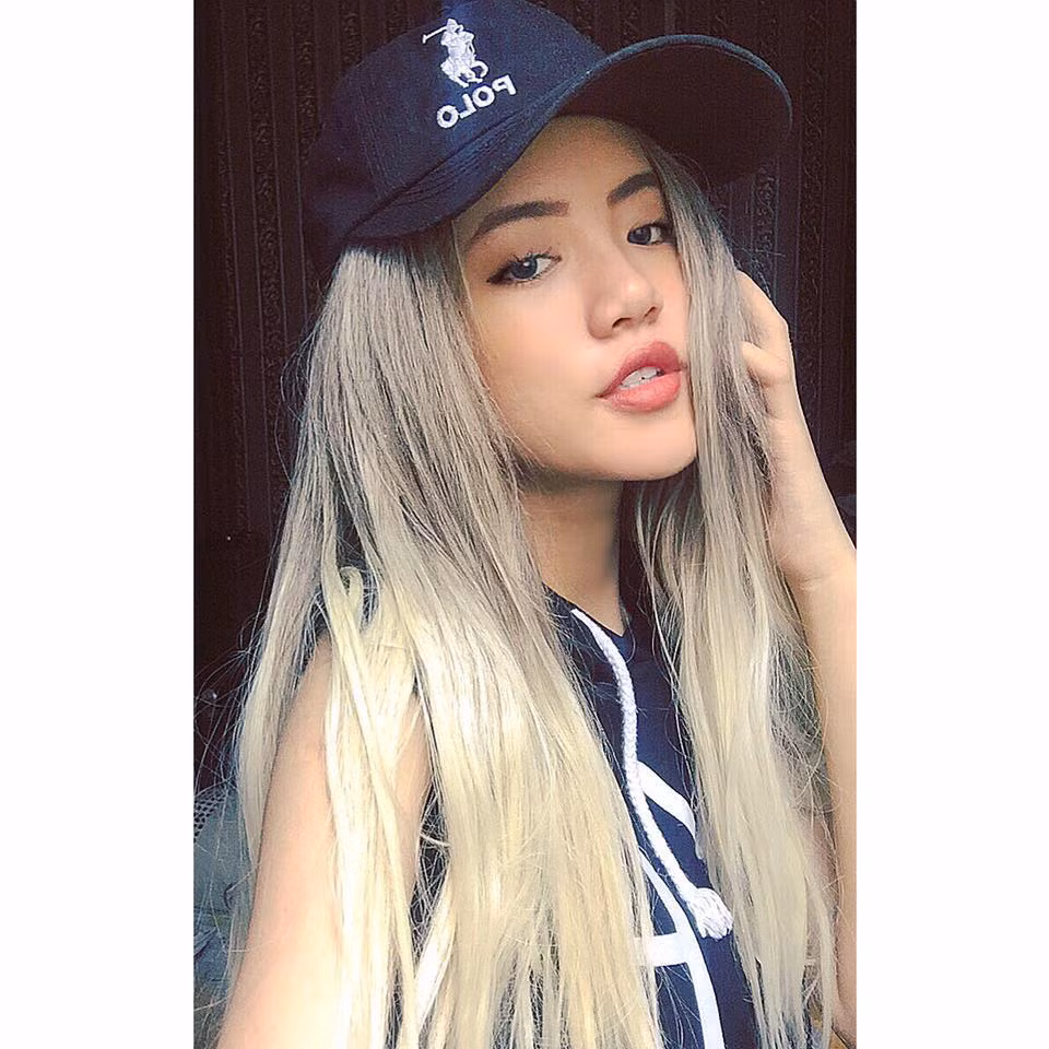 Thùy Trâm đã bắt đầu làm người mẫu ảnh từ khi lên 14 tuổi, sau 3 năm theo đuổi công việc này, thần thái và cách diễn trước ống kính của hot girl này đã thay đổi, tiến bộ rất nhiều.