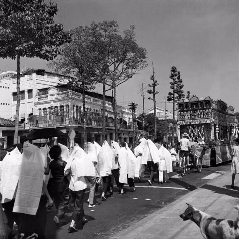 Tang lễ của người Hoa ở Chợ Lớn.