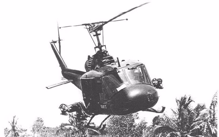 Trực thăng UH-1 của Không lực Sài Gòn trong một nhiệm vụ tuần tra năm 1971. Ảnh: Không quân Mỹ.