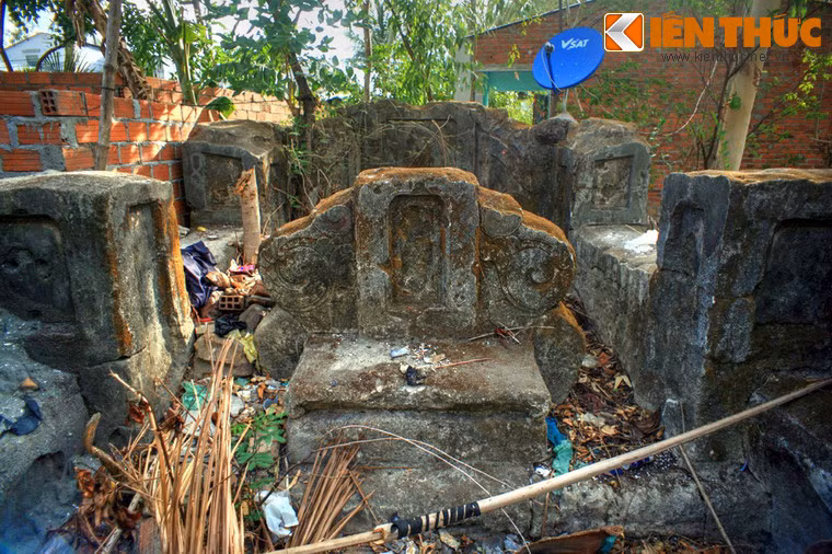 Theo các nhà sử học, đây là khu mộ táng của những lớp cư dân người Việt vào thời kỳ đầu của quá trình định cư, khai khẩn, xây dựng vùng đất Phú Yên khoảng thế kỷ 17-18.