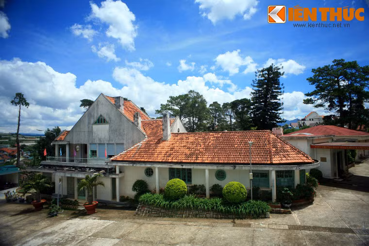 Kham pha biet dien sieu hoanh trang cua Tran Le Xuan