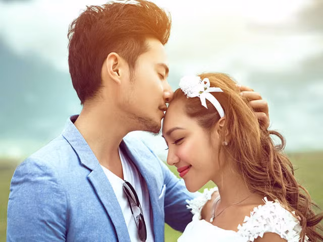 Phu nu hien dai co nen on dinh su nghiep roi moi sinh con?