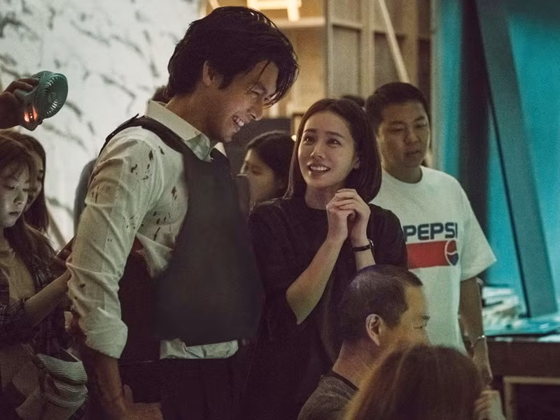  Son Ye Jin và Hyun Bin lần đầu hợp tác trong bộ phim “Cuộc đàm phán sinh tử” năm 2018. Ảnh: Zing