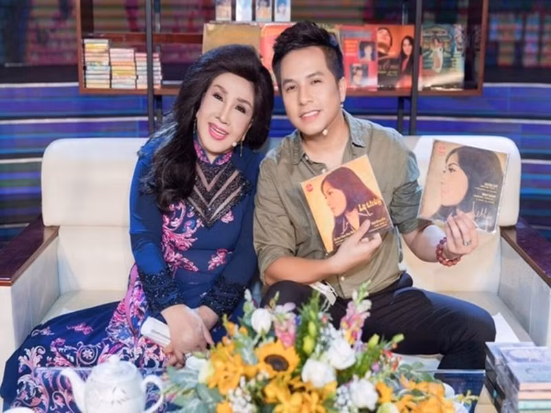 Những năm qua, nghệ sĩ Lệ Thủy luôn được chồng và các con hỗ trợ hết mình trong công việc lẫn cuộc sống. Ảnh: Vietnamnet