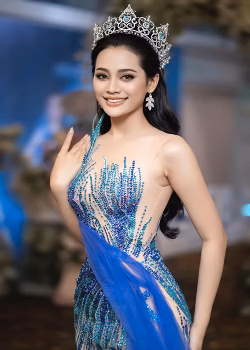 Hoa hậu Biển đảo Việt Nam Đinh Như Phương sở hữu chiều cao 1m75, số đo ba vòng 91-62-96cm. Ảnh: FBNV