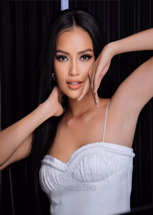 Trước khi lên đường thi quốc tế, Ngọc Châu thường xuyên lọt top các bảng dự đoán của các chuyên trang sắc đẹp. Ảnh: FBNV