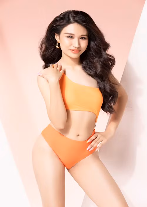 Cô gái đại diện nhan sắc Việt tại Hoa hậu Việt Nam năm nay phải là người hội tụ đủ yếu tố sắc đẹp và trí tuệ.