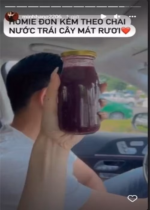 Minh Hằng từng khoe được ông xã đón trong chuyến công tác, chuẩn bị đồ uống để bổ sung vitamin. Ảnh: Em Đẹp