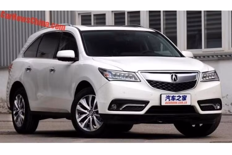 Có thể nói rằng so với chiếc MDX "hàng thật", Jinbei đã nhái giống tới 95% với Diazi. Từ thiết kế tổng thể tới hình dáng của từng chi tiết đã được hãng xe Trung Quốc copy một cách gần hoàn hảo.