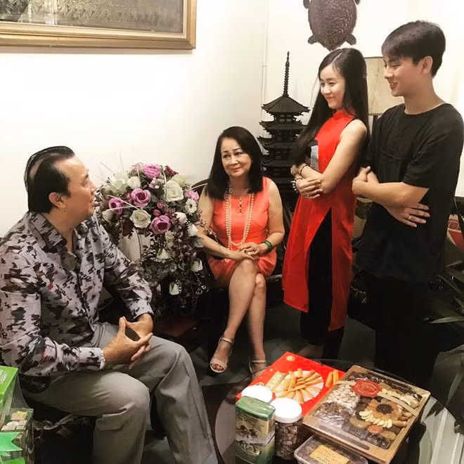 Deo nhan ngon ap ut, Hoai Lam dinh nghi van sap cuoi