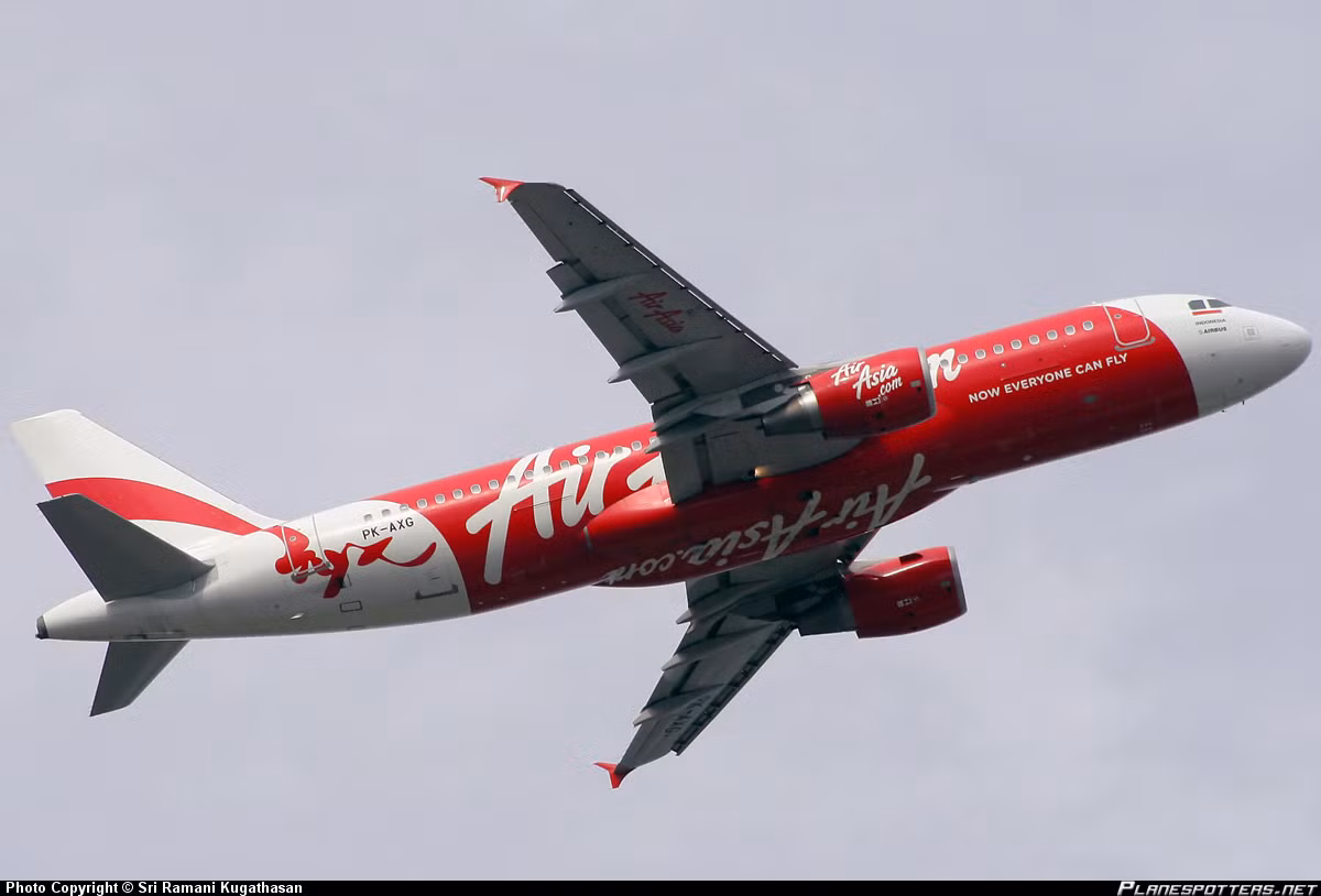 A320 là dòng máy bay đầu tiên áp dụng các hệ thống điều khiển máy bay bằng các giao diện kỹ thuật số kết hợp với hệ thống máy tính (fly-by-wire) thay cho hệ thống điều khiển máy bay bằng tay trước đây.