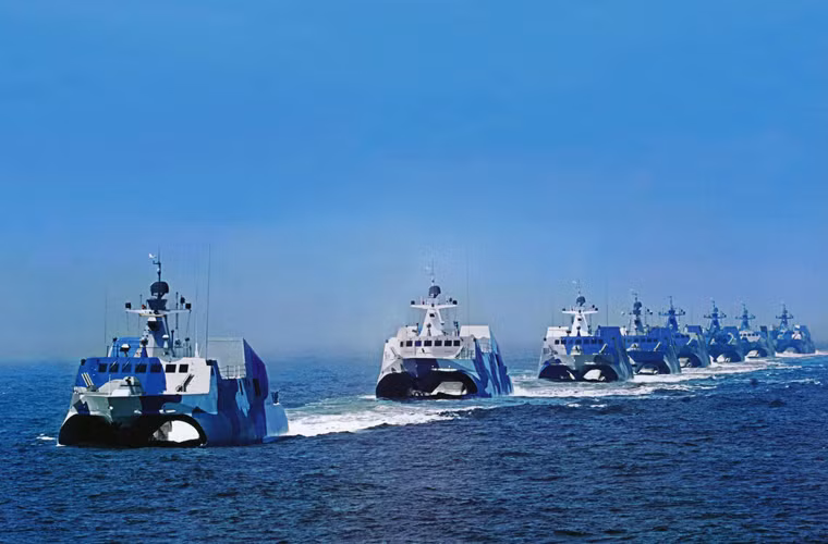 Trong khi đó, các tàu Type 022 là không dễ đối phó vì kính thước của những tàu này nhỏ, tỷ lệ bắn trúng mục tiêu này thấp, cũng gì vậy mà tỷ lệ sống sót của nó cũng được tăng đáng kể.