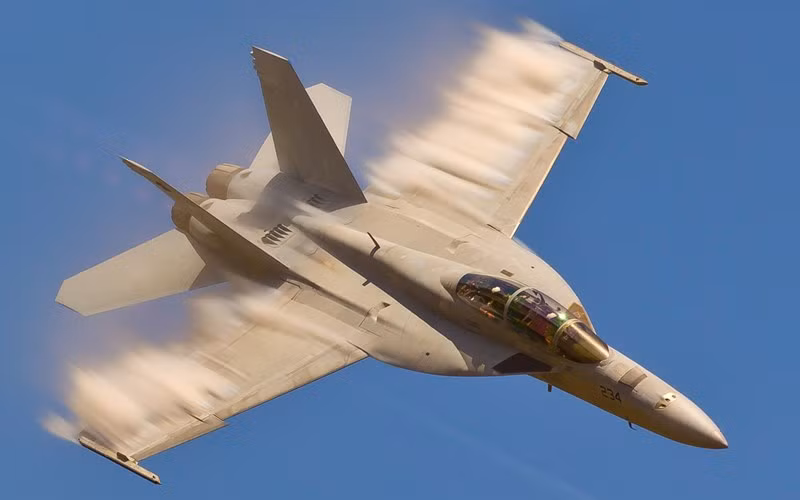 Viet Nam lieu co mua tiem kich F-16 cua My (2)