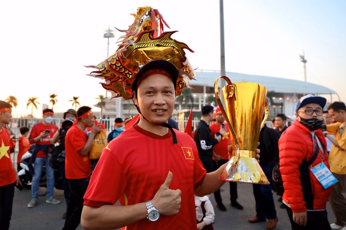Đây là trận “chung kết trong mơ” giữa Việt Nam và Thái Lan tại AFF Cup 2022. Sau 14 năm, hai đội tuyển mạnh nhất Đông Nam Á mới có dịp tái ngộ trong trận quyết đấu giành chức vô địch.