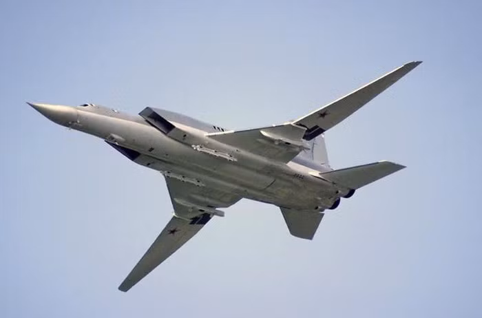 Cũng trong ngày 8/8/2008, một máy bay ném bom chiến lược siêu âm Tu-22M3 xuất phát từ căn cứ 929 TNAE (Akthubinsk) đã bị bắn rơi tại địa điểm giữa Gori và Tskhinvali, 3 trong số 4 thành viên phi hành đoàn đã thiệt mạng.