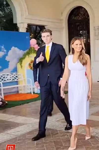 Daily Mail đưa tin, Barron Trump cùng mẹ, bà Melania, dự tiệc mừng lễ Phục sinh tại dinh thự Mar-a-Lago ở Palm Beach, Florida, hôm 31/3. Ảnh: Instagram.