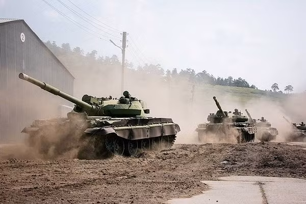 Trong trường hợp số xe tăng, thiết giáp trên không được sử dụng để đối đầu với binh lính Thổ Nhĩ Kỳ thì chúng sẽ lại được huy động cho các chiến dịch chống khủng bố trong tương lai