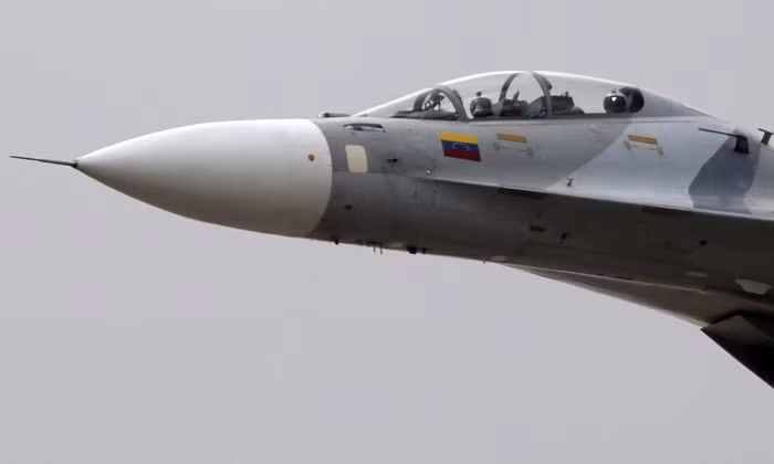 Ngoài khả năng bền bỉ, chi phí vận hành và bảo dưỡng thấp, Su-30 còn nổi tiếng với khả năng tác chiến cực tốt, độ cơ động cao và mang theo được tối đa tới 8 tấn vũ khí các loại. Nguồn ảnh: QQ.