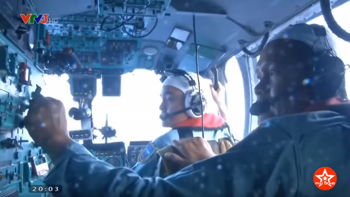 Tuy nhiên, tốc độ bay tối đa của loại trực thăng này chỉ là 270 km/h, tốc độ hành trình 205 km/h và tầm hoạt động tối đa 980 km. Trần bay của Ka-28 tối đa 5000 mét. Nguồn ảnh: VTV.