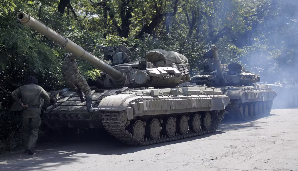 Những xe tăng đầu tiên được Moscow viện trợ cho lực lượng thân Nga tham chiến ở Donbass. Nguồn ảnh: TankinAction.