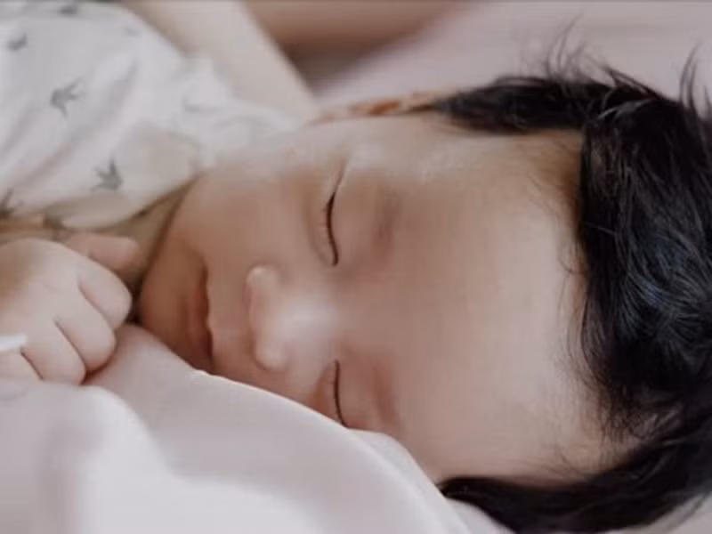 Khoảnh khắc con trai Đặng Thu Thảo say sưa ngủ.