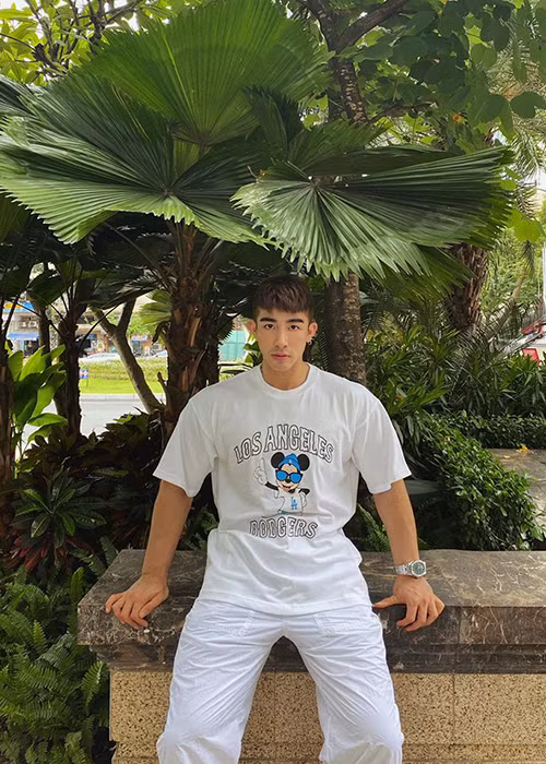 Nhiều người bất ngờ khi hot boy này chính là người cầm đầu đường dây bán dâm hàng chục nghìn đô có các hoa hậu, người mẫu.