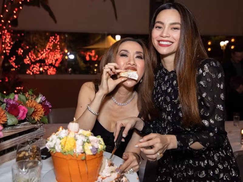 Hà Hồ và Mimi Morris được cho là thân thiết trong khoảng 4 năm trở lại đây.