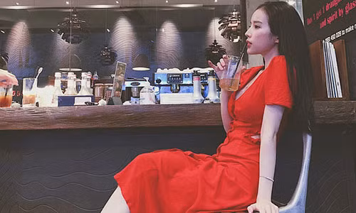 Bi kien doi boi thuong 15,5 ty, Orange - Ly Ly phan ung gi?-Hinh-2