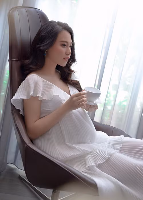 Đàm Thu Trang khoe cuộc sống an nhiên sau tin bầu bí.