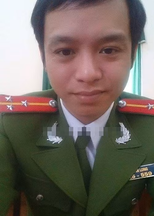 Sau khi từ giã nghệ thuật, chàng Minh tổ cú ngày nào làm việc trong ngành công an. Giống Tùng Lâm và Hán Quang Tú, Tuấn Long đã lập gia đình. Đến nay, có rất ít thông tin về đời tư của Tuấn Long. Ảnh: Gia đình Việt Nam Mời quý độc giả xem video "Nhiều hy vọng mới cho bệnh nhân ung thư". Nguồn VTC