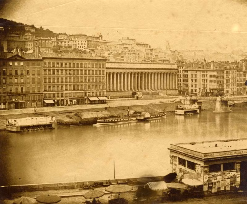 Sông Rhone ở thành phố Lyon, nước Pháp năm 1951.